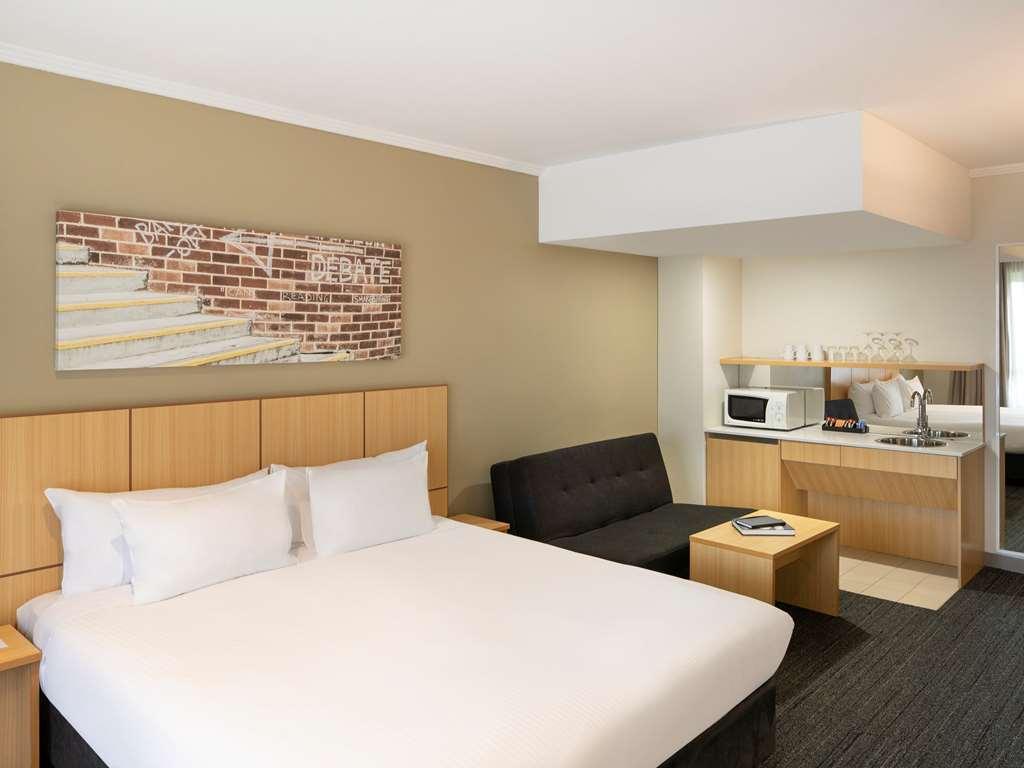 Готель Mercure Sydney Macquarie Park Екстер'єр фото