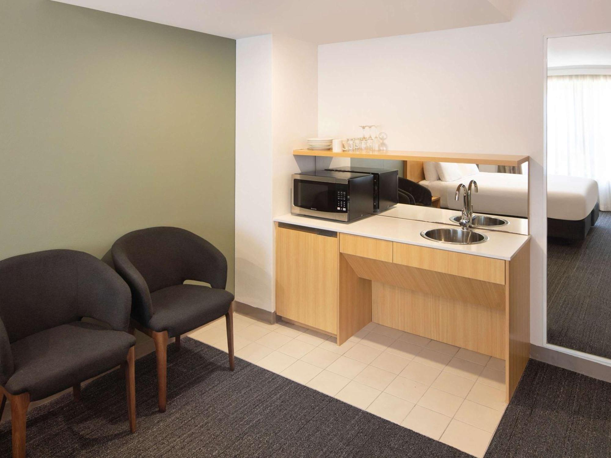 Mercure Sydney Macquarie Park Екстер'єр фото