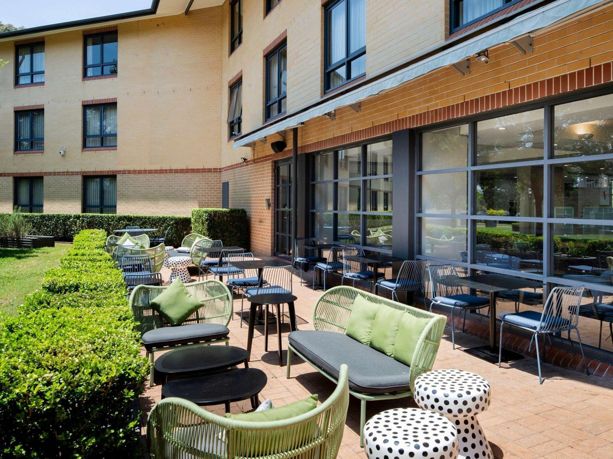 Mercure Sydney Macquarie Park Екстер'єр фото
