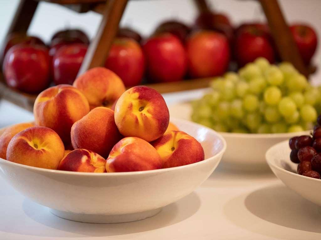 Mercure Sydney Macquarie Park Ресторан фото