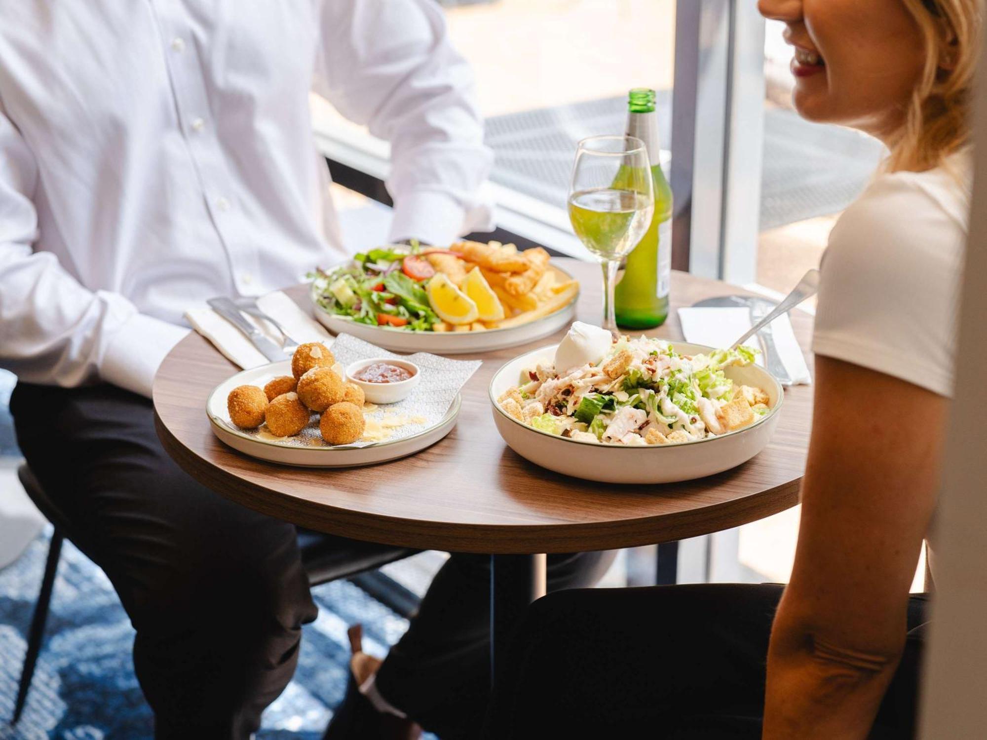 Mercure Sydney Macquarie Park Екстер'єр фото